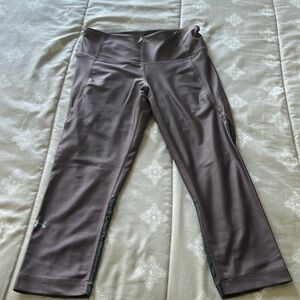 Under Armour Leggings Compression Heatgear Ladies Medium Activewear Yoga Purple
